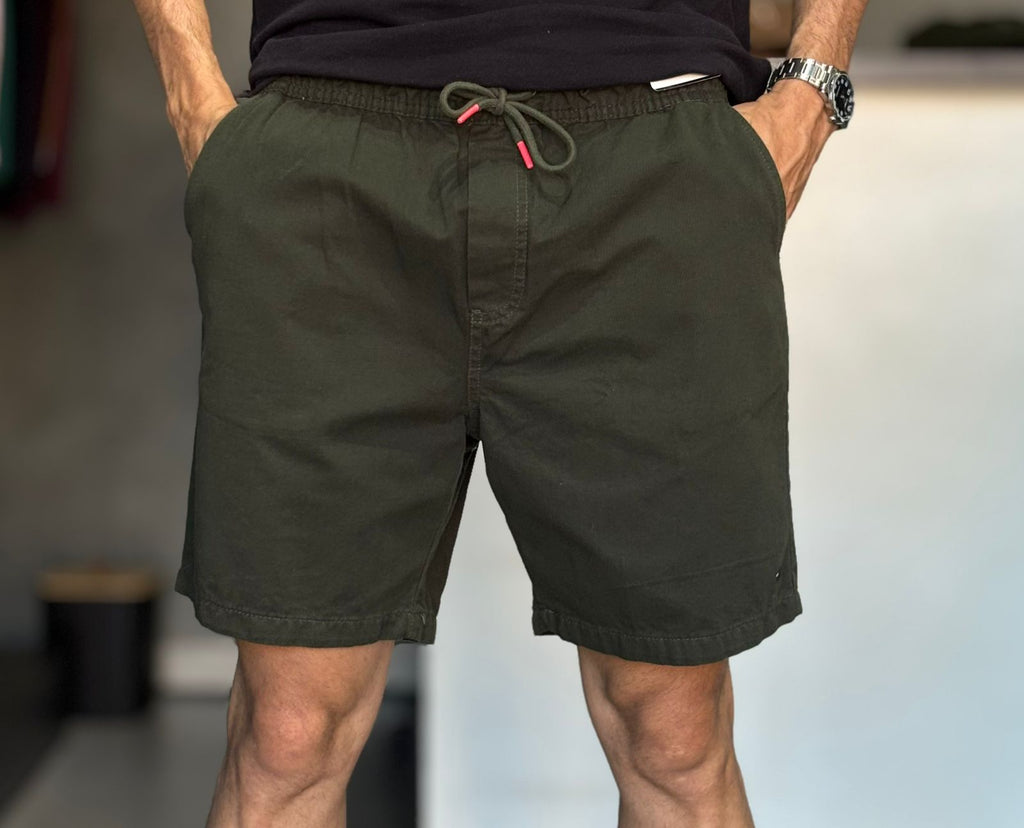 Short em sarja primeira linha